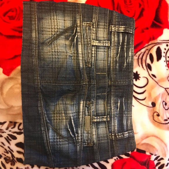 Skirt - Picture 2 of 2